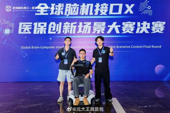 墨甲机器人 当钢铁披上水墨，一场关于中国智造的温柔革命